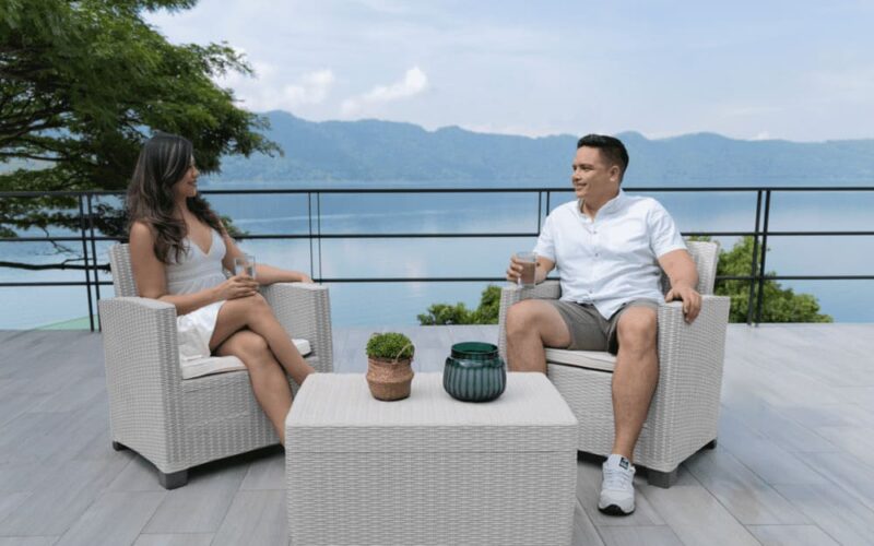 Cómo mantener tus muebles plásticos de exterior impecables en Panamá