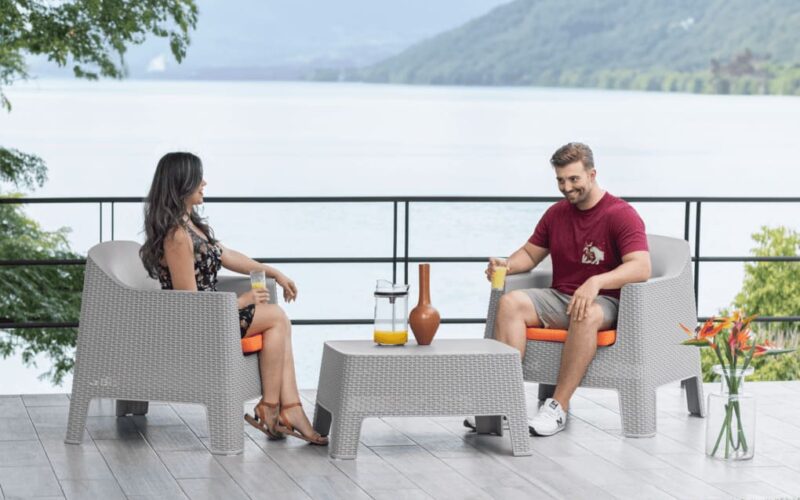 Renueva tu espacio con juegos de sala de plástico en Panamá