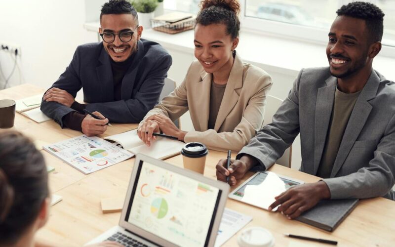 Guía paso a paso: cómo crear una empresa en Panamá en 2024 desde 
Ecuador