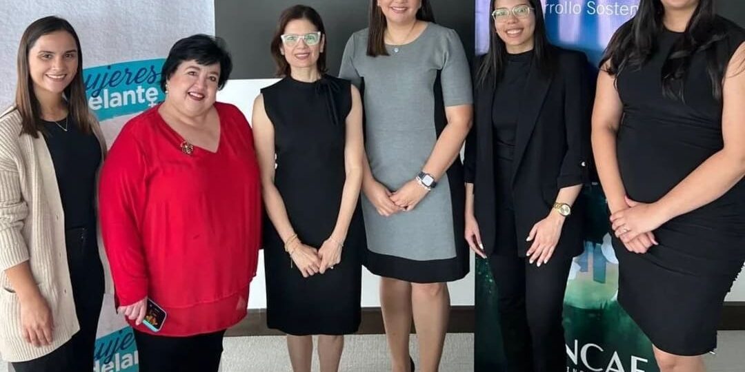 Ficohsa e INCAE, aliados estratégicos en formación empresarial