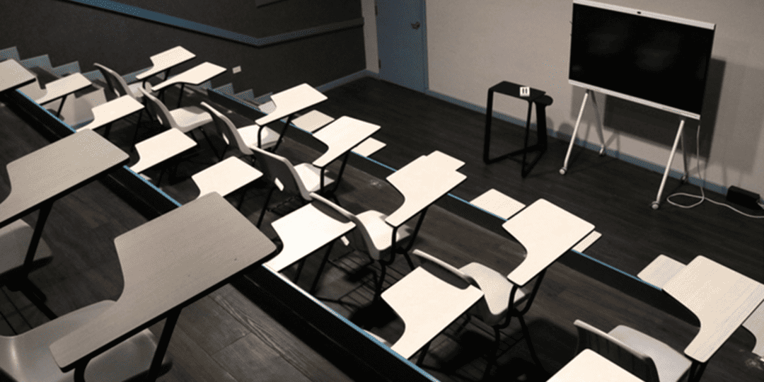 Beneficios de alquilar una sala de eventos empresariales en Learning Vila