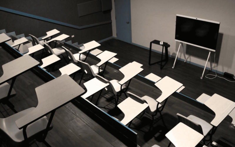 Beneficios de alquilar una sala de eventos empresariales en Learning Vila